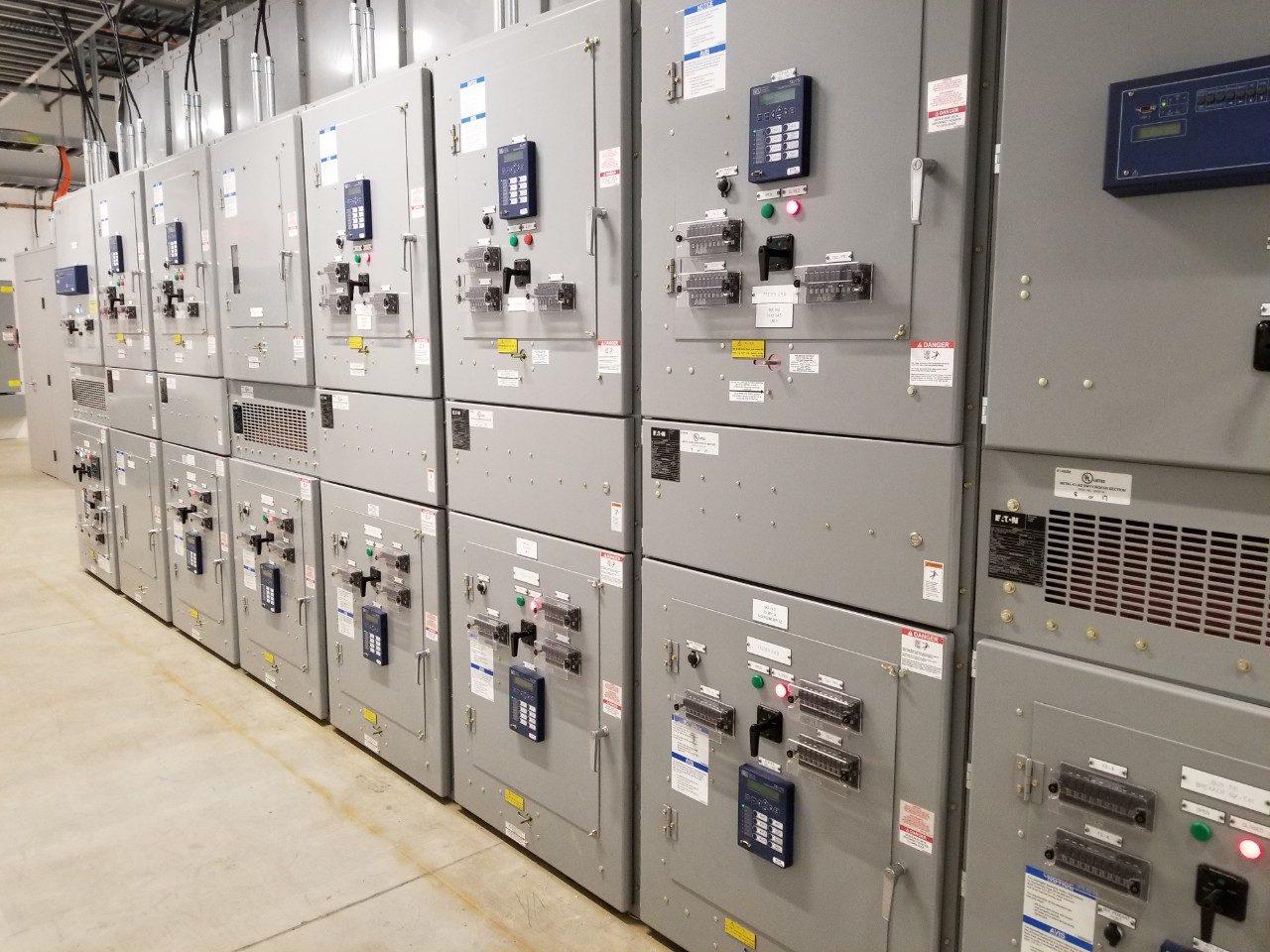 Giải thích khái niệm trạm GIS, hồ quang điện, switchgear là gì?